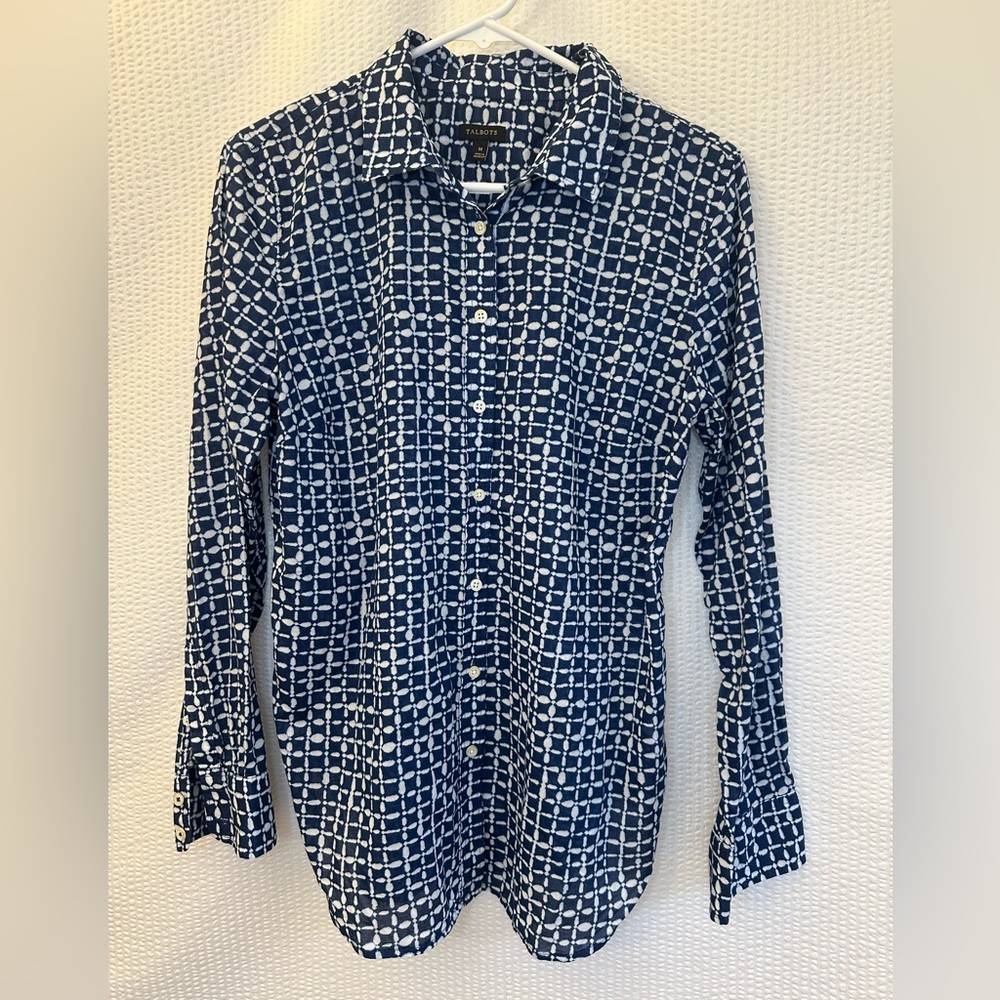Talbots Women’s Blue White Button Down Shirt Size: Medium